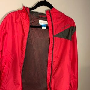 Rain jacket/ windbreaker